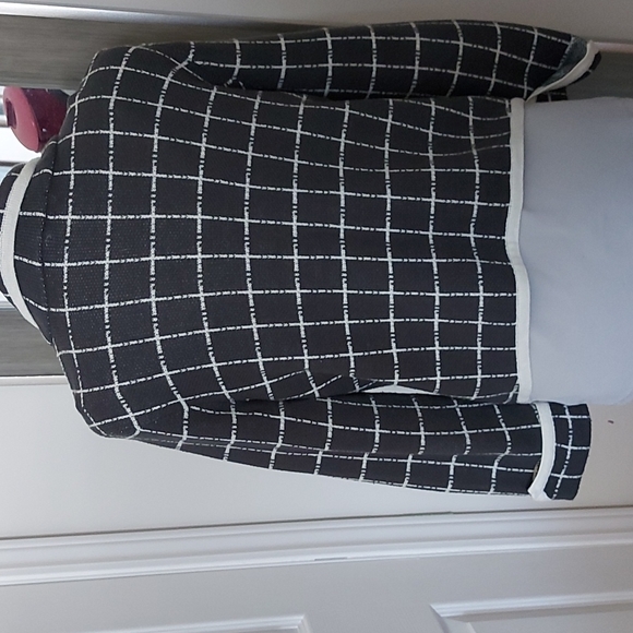 Kimchi Blue, ladies sweater, size large - Picture 3 of 5